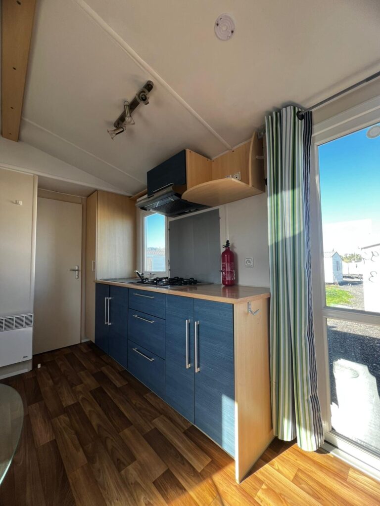 Interior confortable tras Aislar Mobil Home Invierno