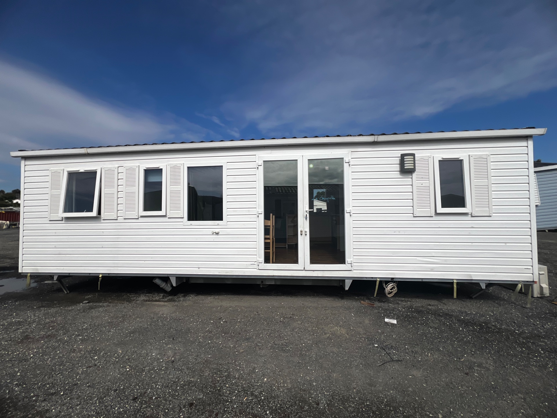 Exterior de una mobil home de ocasión en la Costa del Sol